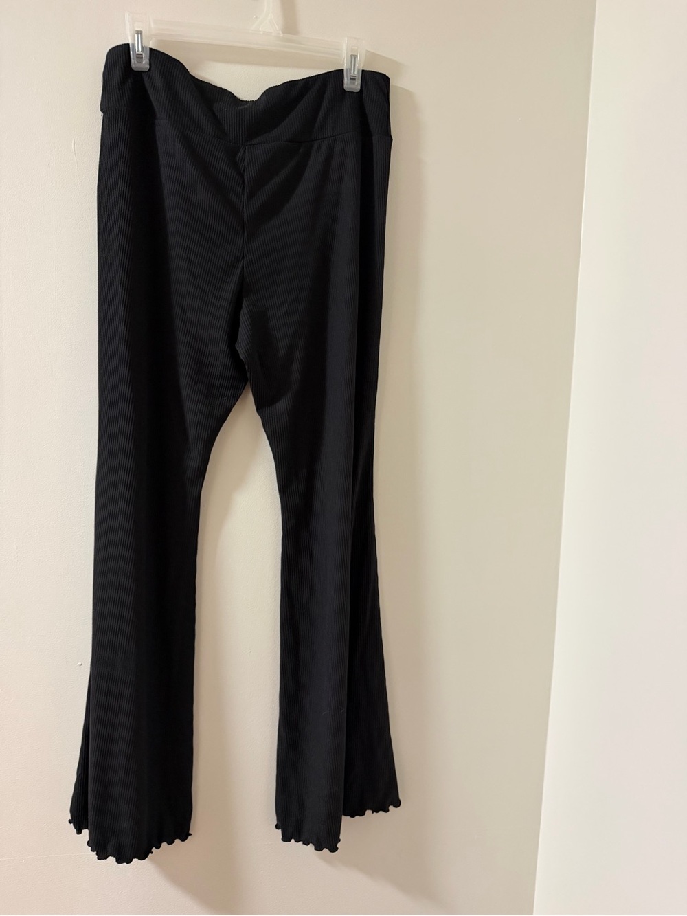 No Boundaries Black Ribbed Flare Leggings